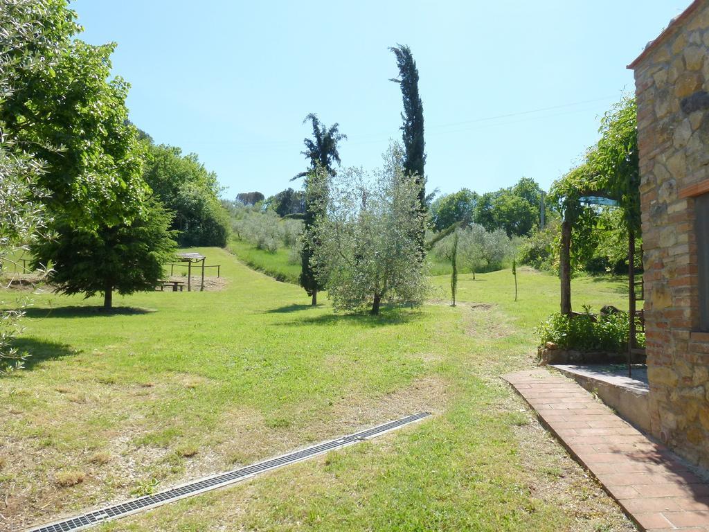 Agriturismo Le Colline Montescudaio Habitación foto
